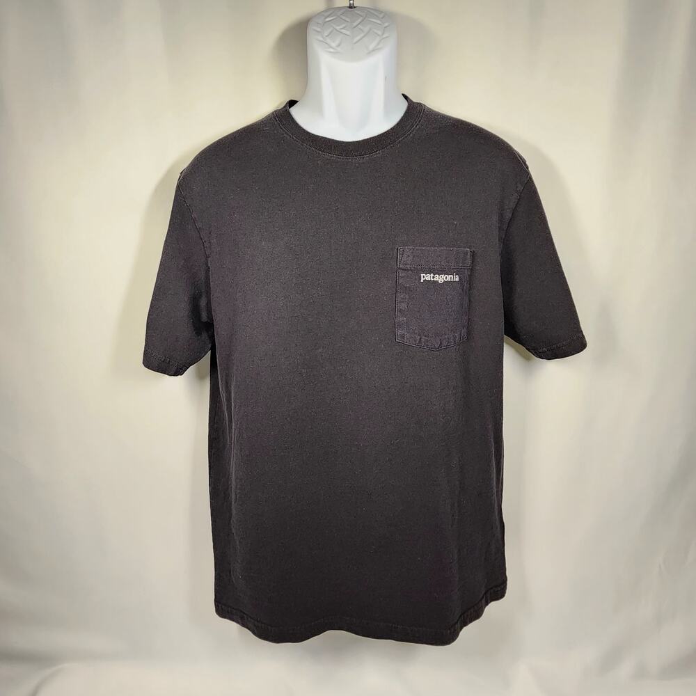 Patagonia T-Shirt Black Size Med Mountain Graphics